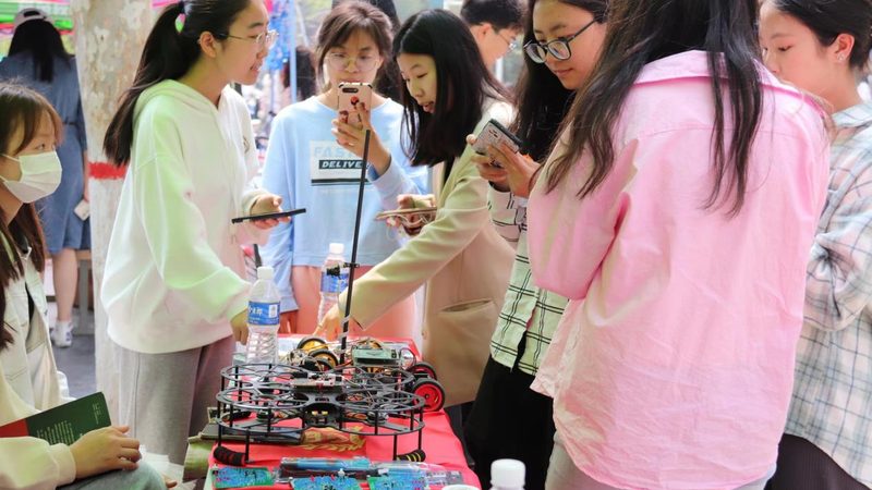 科技研发团队搭建：五大关键要素解析**